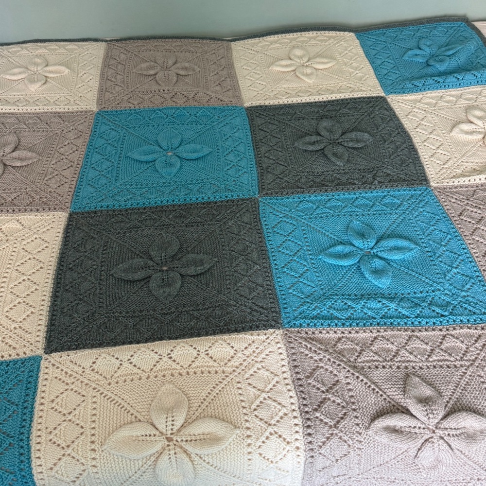 Handmade Knit Throw Blanket 66x66 Blue Grey Cream 3D Floral Granny Square SOFT! - Picture 7 of 13